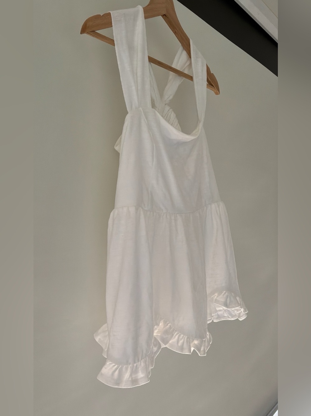 CeCe White Knot-Back Ruffle Top Size M - Picture 6 of 9